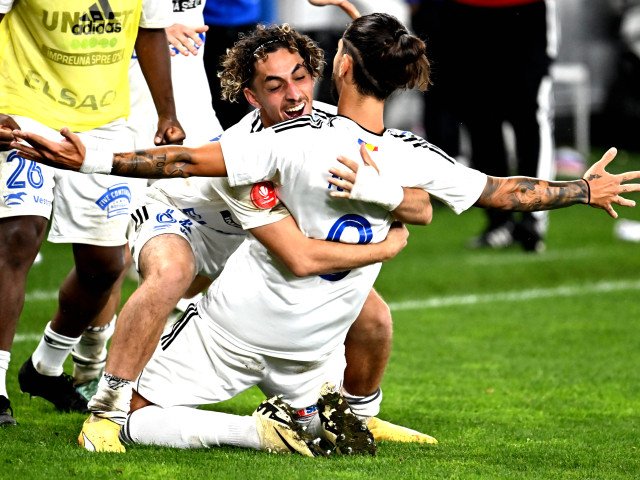 Decizie majoră în fotbalul românesc: un transfer care îi apropie pe români de Liga Campionilor Mutarea anului pe piața transferurilor din România a devenit oficială