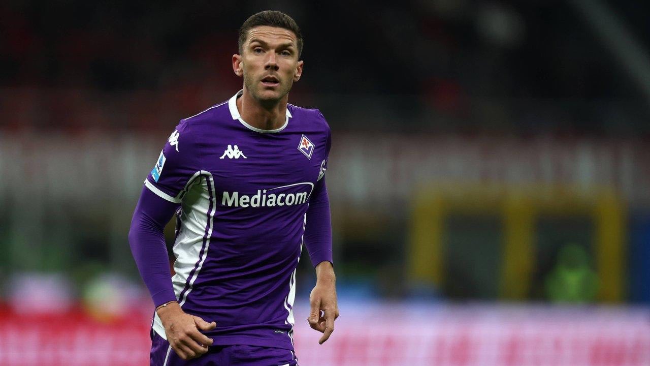 Fiorentina și Parma se întâlnesc duminică la Florența pentru un meci crucial în lupta pentru evitarea retrogradării, într-un context care promite tensiune și schimbări în clasament