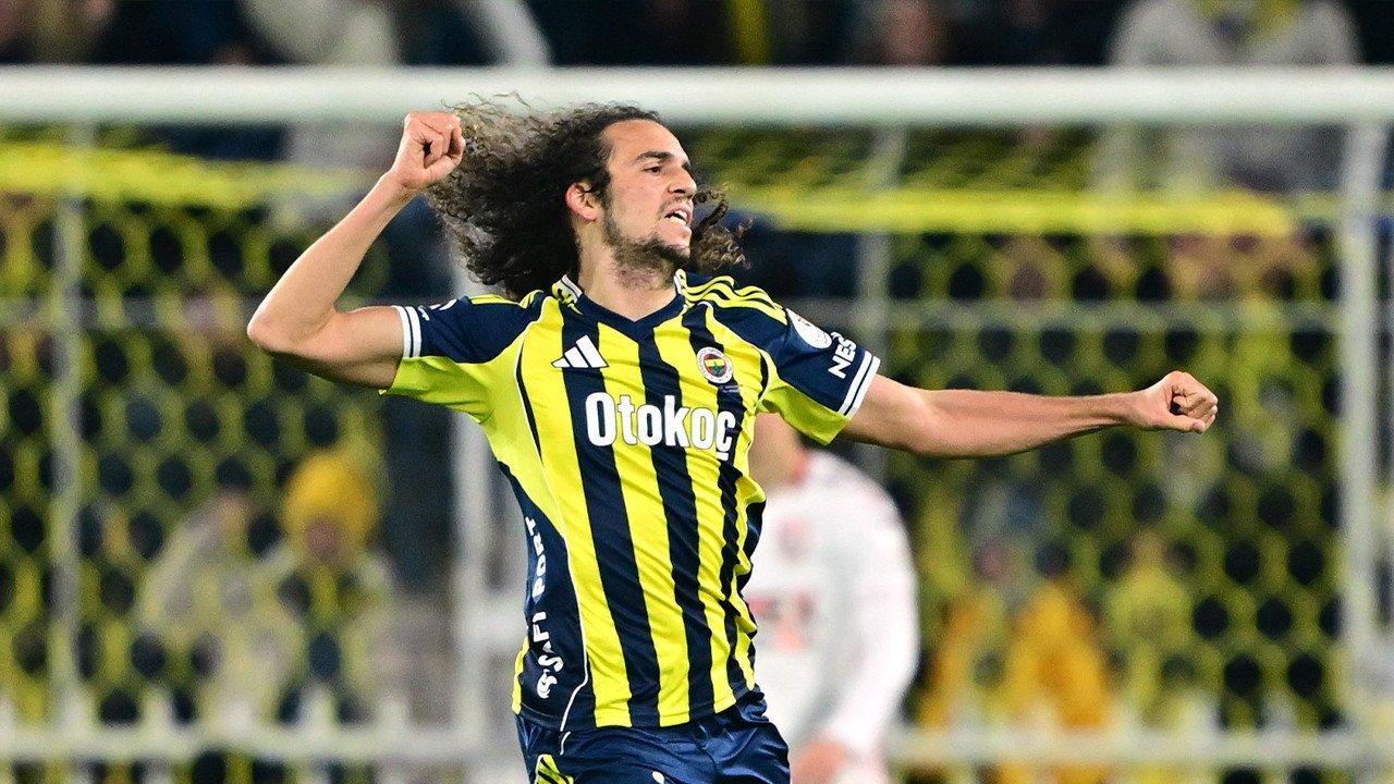 Fenerbahçe a debutat cu un gol al lui Matteo Guendouzi în 25.7.2023, într-un meci important al Superturului Süper Lig, în care găzduiala pentru Samsunspor a fost marcată de o egalitate, 1-1
