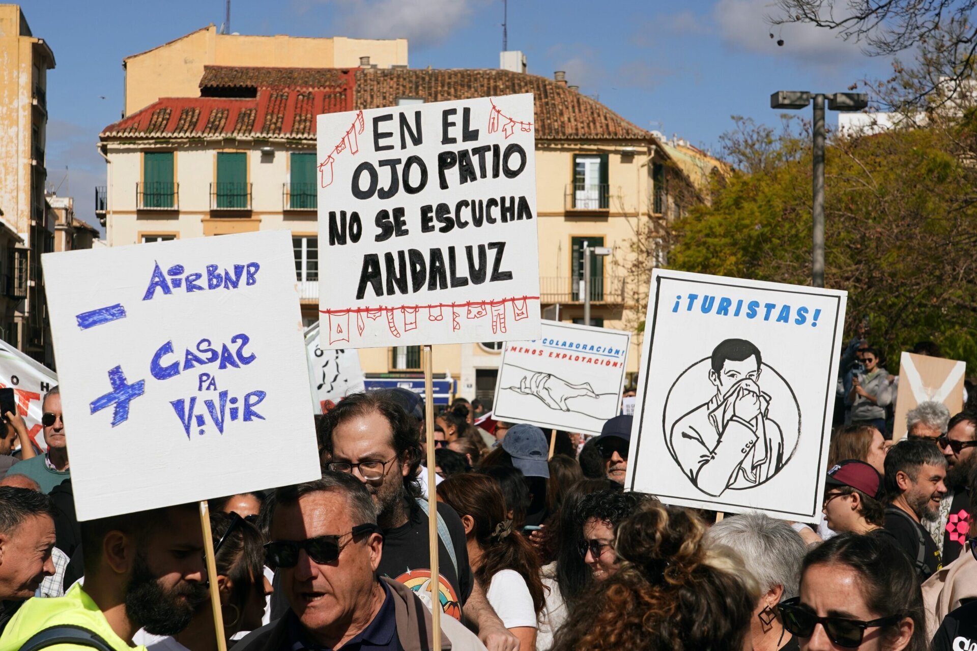 Parlamentul European a luat marți o decizie clară în privința crizei acută a locuințelor din Uniunea Europeană, adoptând un set de recomandări menite să stimuleze accesul la locuințe decente și să reducă deficitul uriaș de spații locative pentru milioane de cetățeni