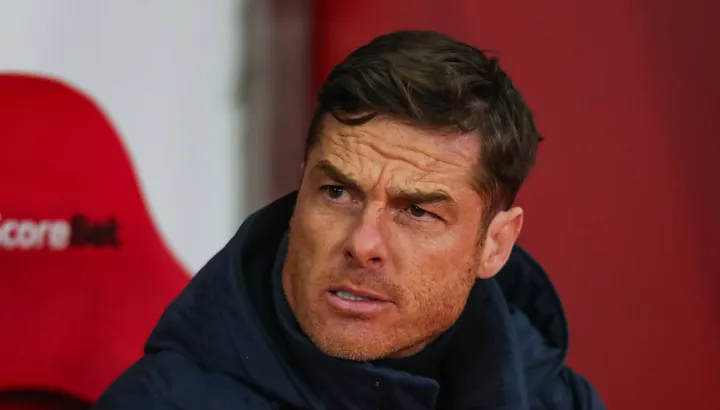Burnley și Bournemouth se întâlnesc sâmbătă la Turf Moor într-un meci crucial pentru echipa gazdă, aflată în pericol real de a fi relegată
