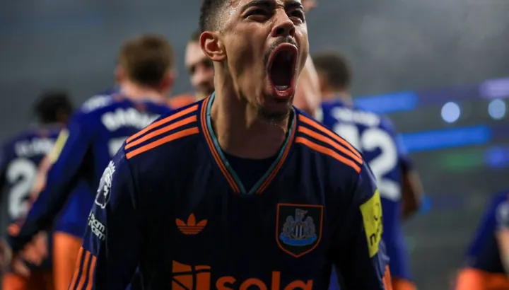 Newcastle United primește Barcelona în întoarcerea lui Champions League, într-un meci cu miză majoră pentru fiecareie Într-un eveniment rar pentru stadionul St James’ Park, suporterii Magpies vor avea ocazia să vadă din nou pe teren marele nume al Europei, FC Barcelona, într-un meci deosebit de important pentru dublul manșat din optimile Ligii Campionilor