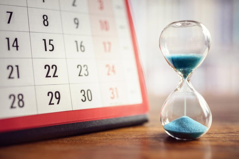 Paștele Ortodox din 2026 aduce pentru mulți români o minivacanță de patru zile, între 10 și 13 aprilie, datorită faptului că zilele de Vinerea Mare, Duminica Paștelui și Lunea Paștelui sunt recunoscute oficial ca zile nelucrătoare