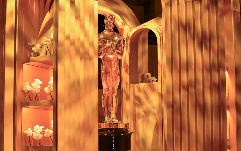 Gala Premiilor Oscar din 2026, programată pentru duminică, 15 martie, promite a fi una extrem de disputată, atât pentru trofeul celui mai bun film, cât și pentru celelalte categorii principale