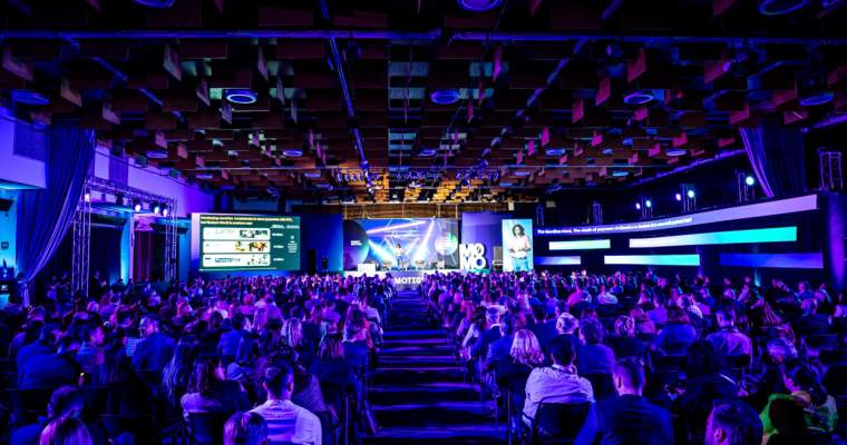 Transformarea digitală a banilor se acceleratează: când vor deveni monedele digitale o realitate cotidiană Schimbarea fundamentală a modului în care gestionăm și tranzacționăm banii nu mai este o problemă de perspectivă teoretică, ci o realitate în plină consolidare