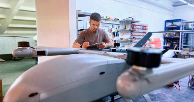 Qognifly, startup-ul românesc din sectorul deep-tech specializat în sisteme autonome de contracarare a dronelor, a anunțat recent lansarea pe piață a soluției sale inovatoare, marcând un nou capitol în dezvoltarea tehnologică a companiei