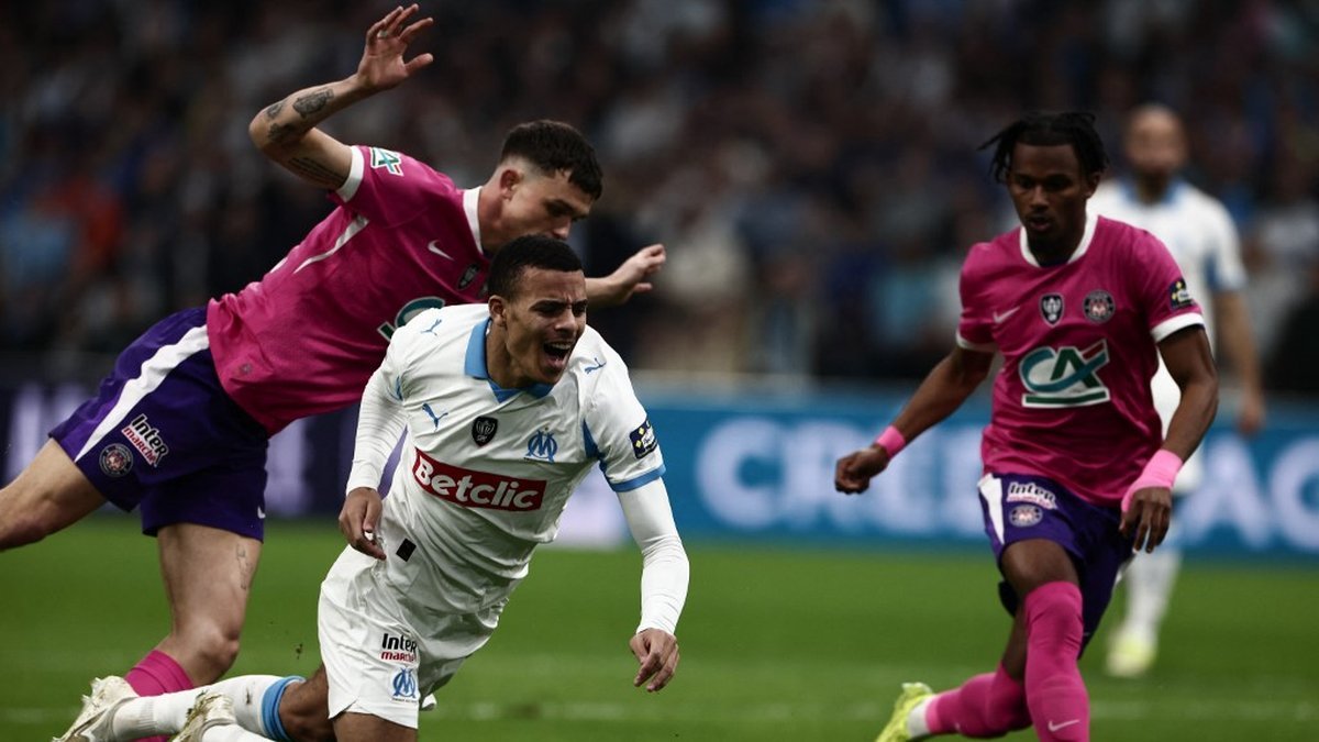 Toulouse a reușit să obțină calificarea în semifinalele Cupei Franței după o bătălie cu Olympique de Marseille, încheiată pe terenul gazdelor în timpul unei penalty-uri dramatice