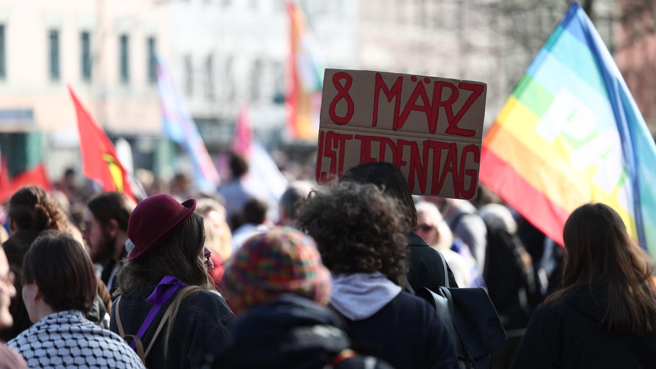 Femei curajoase care au luptat pentru drepturile lor