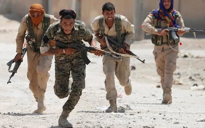 Tensiunile de la granițele vestice ale Iranului continuă să alimenteze o serie de speculații și controverse, într-un context marcat de acuzații reciproce, informații contradictorii și lipsa de transparență