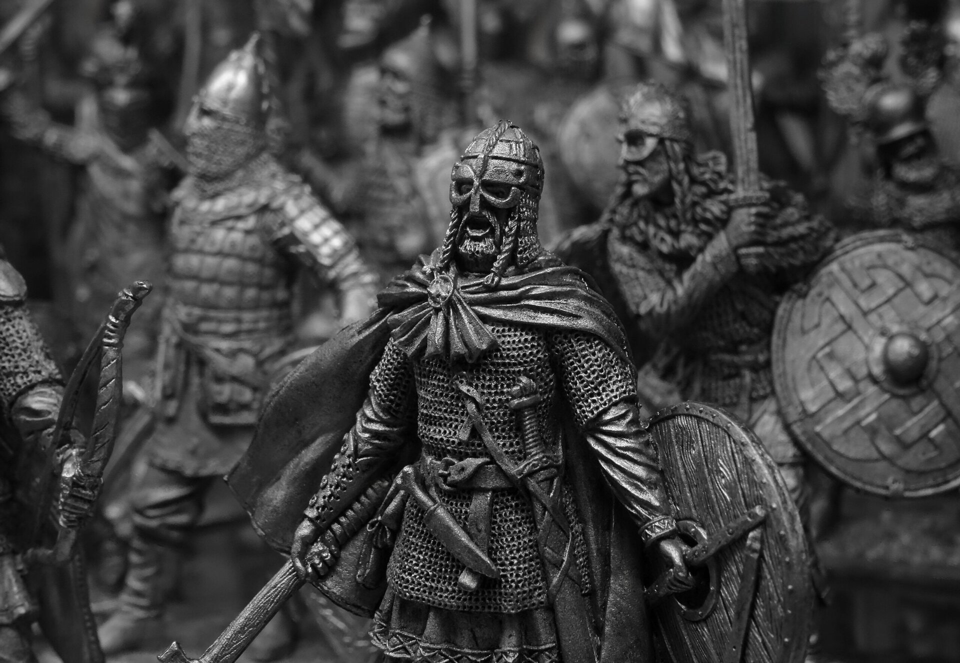 Descoperire remarcabilă în Anglia: Posibilul mormânt al unui conducător legendar viking, denumit „Movila Regelui” O descoperire care promite să schimbe percepția asupra perioadei vikinge în Marea Britanie a fost anunțată recent de un cercetător independent