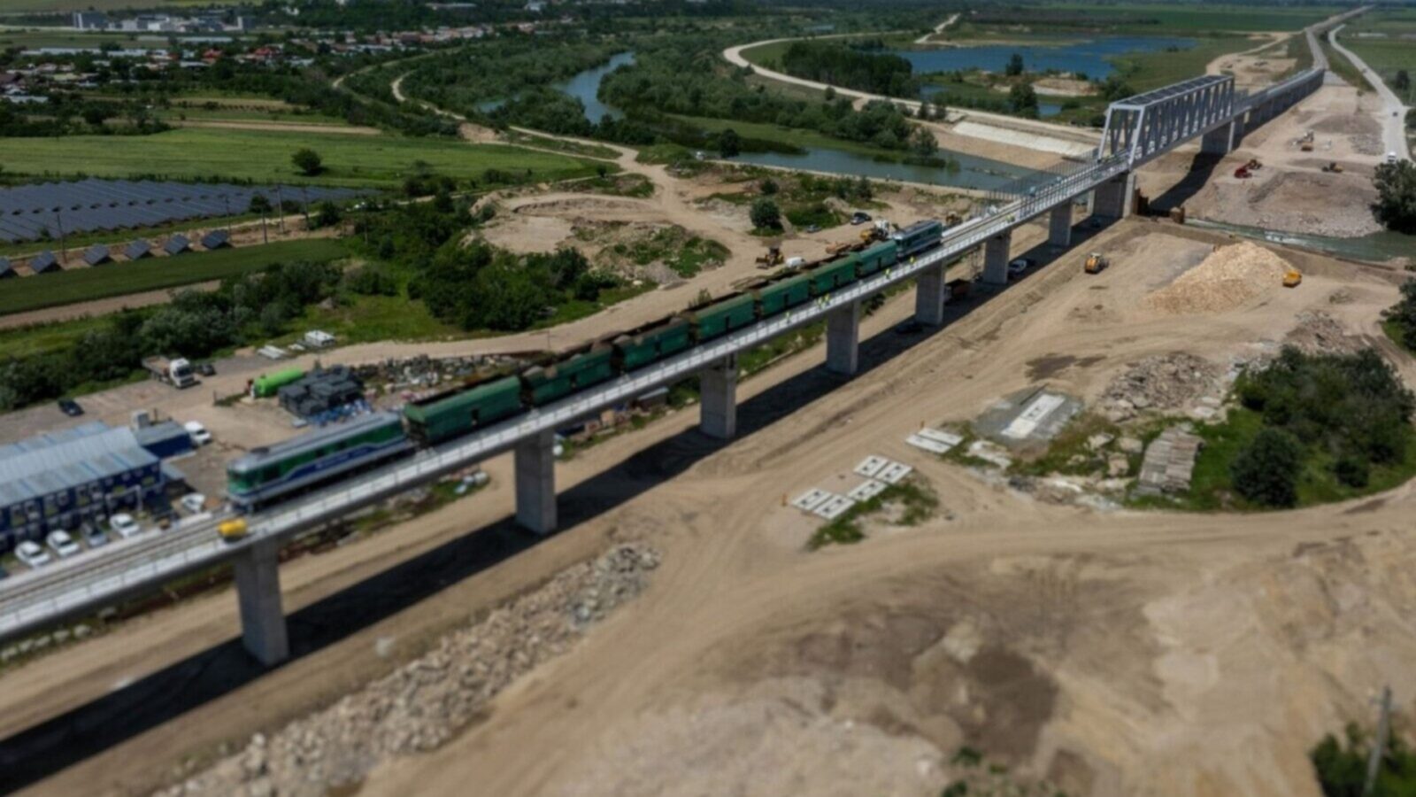 Începând de luni, 16 martie, traficul feroviar pe ruta București-Giurgiu a fost halizat, odată cu demararea unor ample lucrări de modernizare a căii ferate, lotul II