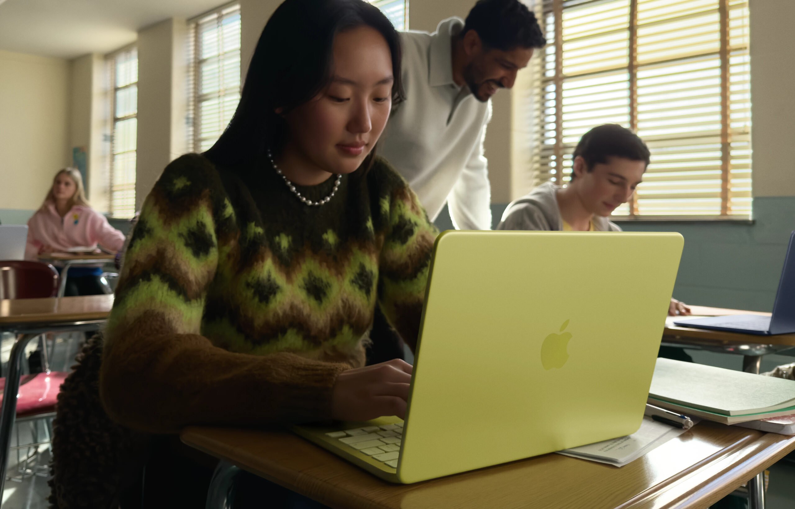 Apple a ales să-și intituleze noul laptop entry-level „MacBook Neo”, renunțând la numele simplu de “MacBook” pe care l-a folosit în trecut pentru aceste dispozitive