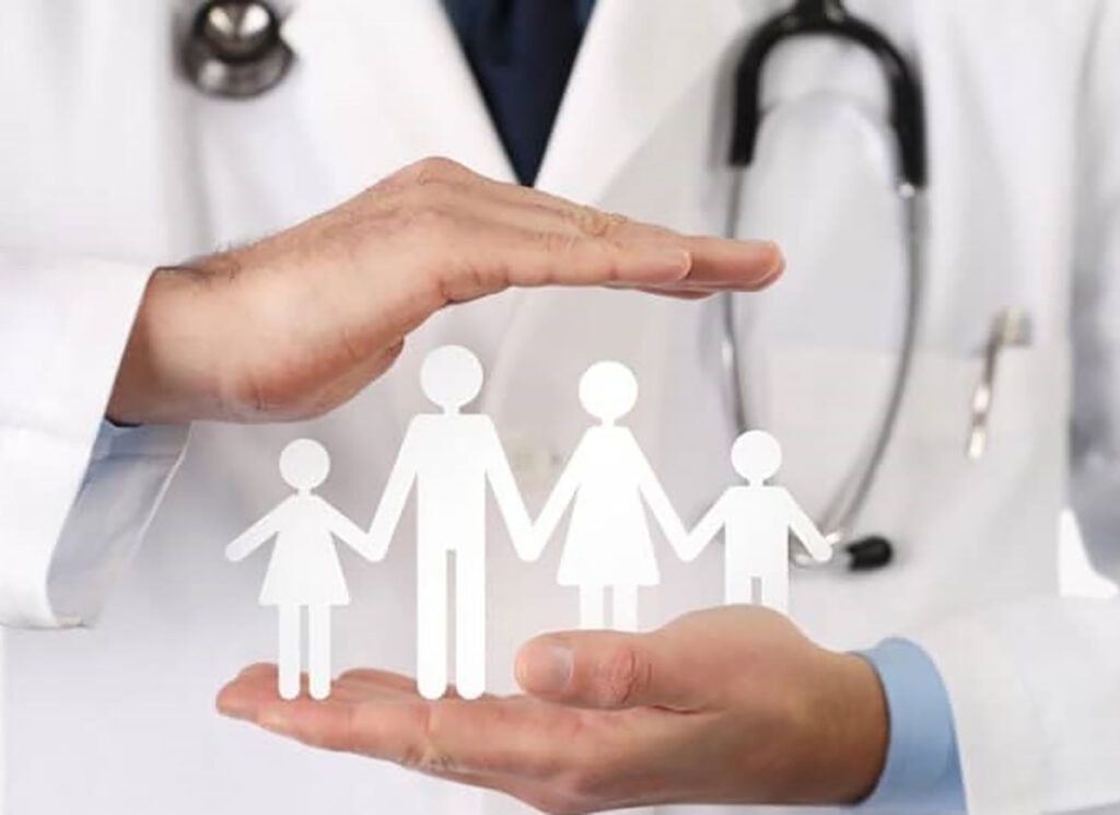În inima Craiovei, pe strada Horia la numărul 5, se află un reper important pentru comunitatea locală: un centru de medicină de familie care de peste un deceniu servește cu devotament mii de locuitori ai orașului