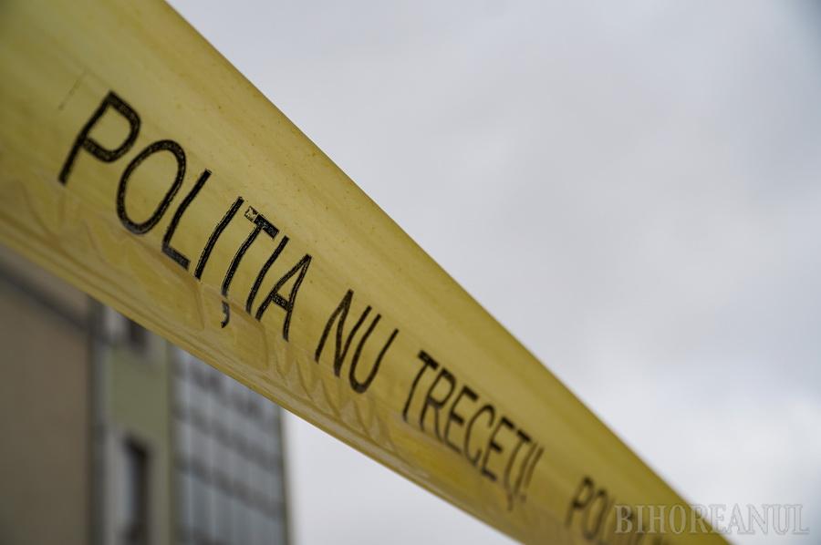 Un polițist în vârstă de 38 de ani, șeful Postului de Poliție Sânpetru Mare din județul Timiș, a fost găsit împușcat în cap vineri după-amiază, în apropierea unui cimitir din localitatea Secusigiu, județul Arad