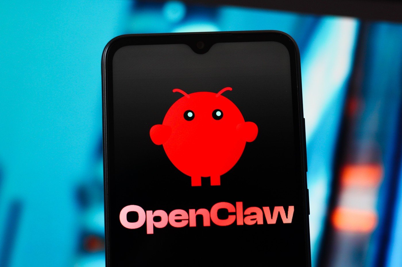 Creșterea controversei în lumea inteligenței artificiale: „OpenClaw”, noul superstar open-source După o serie de schimbări de nume, adoptări la nivel mondial și polemici tot mai intense, agentul AI open-source cunoscut sub numele de „OpenClaw” s-a impus în ultimii ani pe scena tehnologică internațională, devenind una dintre cele mai discutate platforme din domeniu