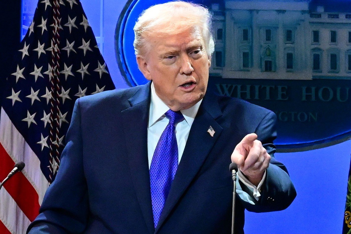 Trump anunță că Marina Iranului și forțele aeriene „nu mai sunt”, în timp ce conflictele în Orientul Mijlociu escaladează rapid, alimentând temeri de o nouă fază a războiului regional