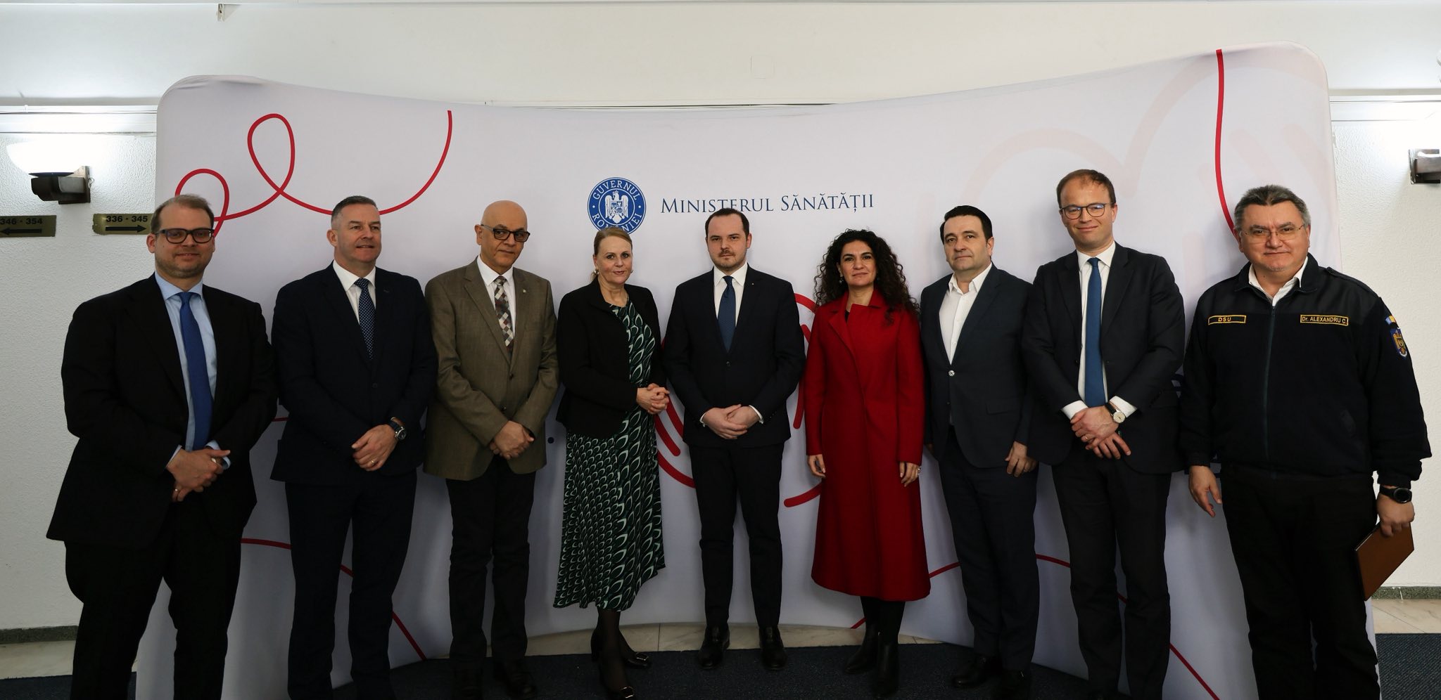 Sănătatea în centrul atenției: România și cooperarea europeană pentru un sistem mai rezistent în fața crizelor Recent, ministrul Sănătății, Alexandru Rogobete, a avut o întâlnire importantă cu reprezentanți ai structurilor de urgență europene, în contextul eforturilor de consolidare a capacității naționale de gestionare a situațiilor de criză sanitară