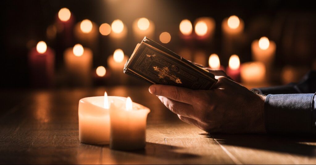 Pe data de 9 martie, Biserica Ortodoxă prăznuiește Sfinții 40 de Mucenici, o zi sacrosanctă în calendarul religios al românilor, marcând curajul și credința neclintită a unei grupări de soldați creștini care și-au dat viața pentru credință în timpul persecuțiilor împăratului Liciniu