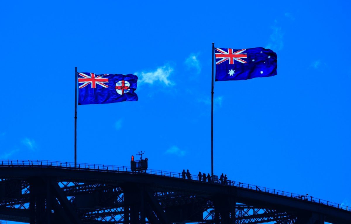 Australia acordă azil pentru membre ale echipei feminine de fotbal din Iran aflate în țară pentru un turneu internațional Guvernul australian a acordat azil temporar pentru cinci jucătoare din echipa feminină de fotbal a Iranului, aflate în Australia cu ocazia unui turneu, după ce tensiunile din Iran au izbucnit și au complicat situația sportivelor