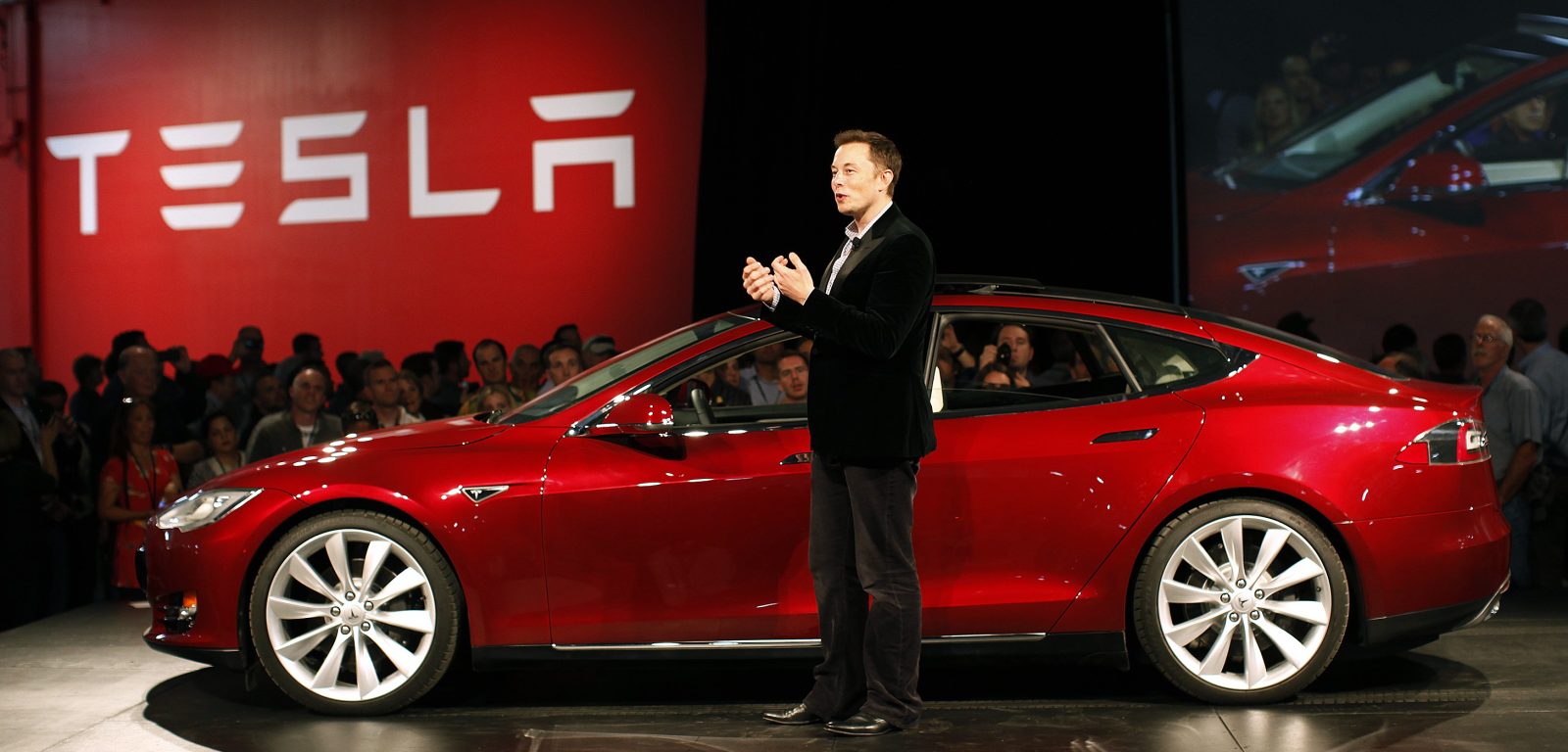 Elon Musk îngroapă planurile globale de reducere a emisiilor: Noua direcție a Tesla și impactul artificialului inteligent xAI O mișcare surprinzătoare a condamnat eforturile constante ale companiei Tesla de a sprijini lupta împotriva încălzirii globale