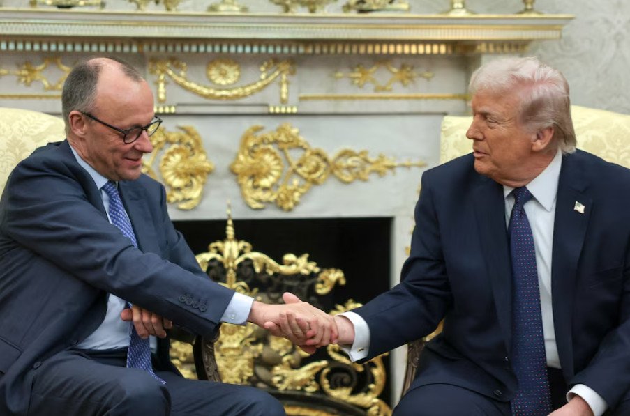 Merkel și Trump discuta despre viitorul geopoliticii mondiale: război, alianțe și provocări globale Într-un moment de tensiuni globale acutizate, vizita cancelarului german Friedrich Merz în Statele Unite devine o oglindă fidelă a complexității situației internaționale