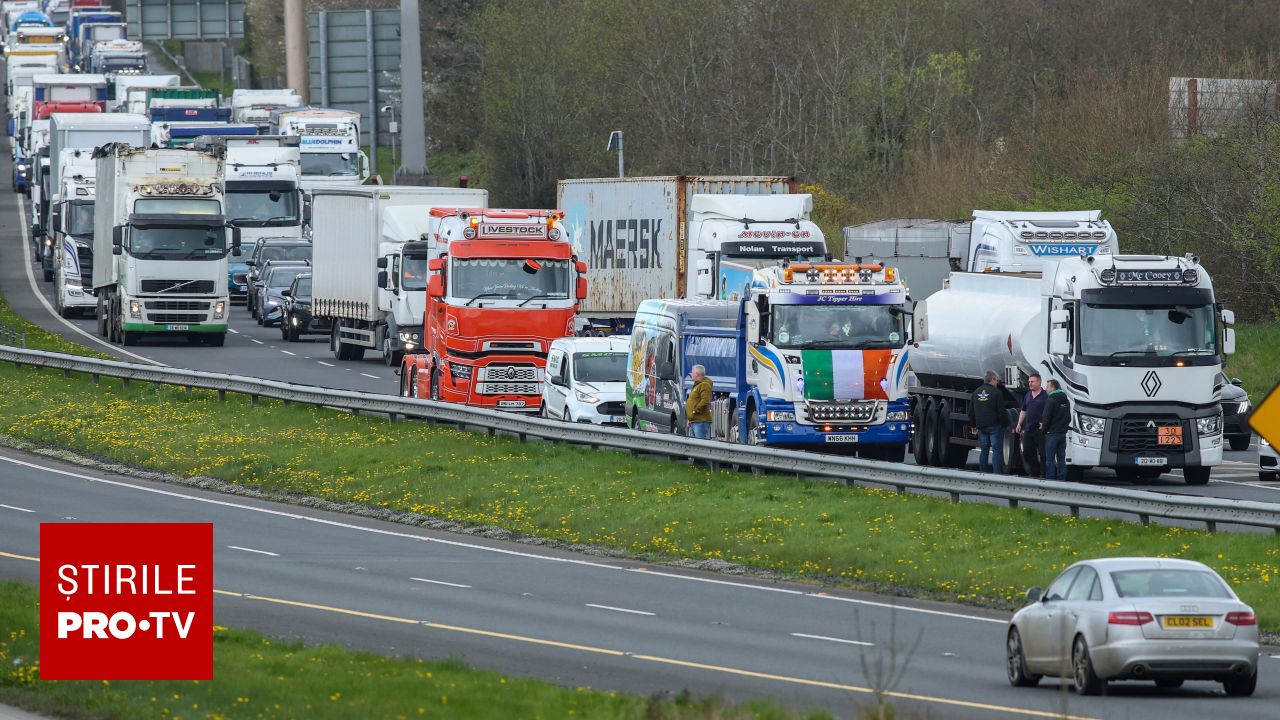 Benzina, scumpă în Irlanda: Protestatarii au blocat singura rafinărie, strigând „E ilogic”