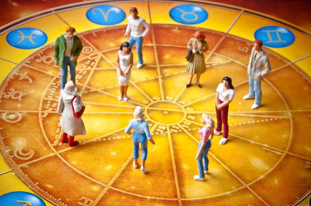 Horoscop 14 aprilie 2026: Ziua marilor planuri și a relațiilor apropiate