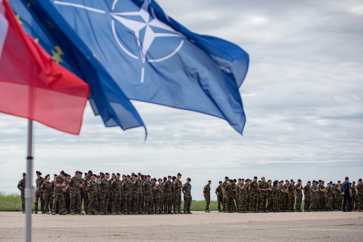 România marchează 22 de ani de la aderarea la NATO, un eveniment considerat de oficiali ca fiind fundamental pentru securitatea țării