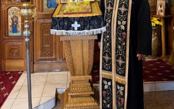 Preot prezent la spital de Paște: „Gărzi, ca medicii, nu ar fi de ajuns”