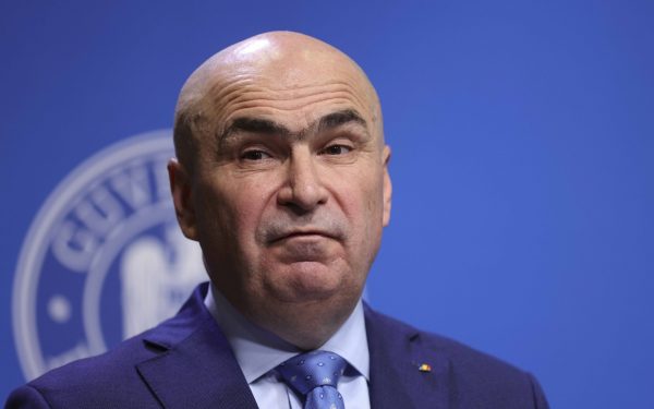 Bolojan, reforme „la foc automat”: Premierul reia restructurările din companiile de stat