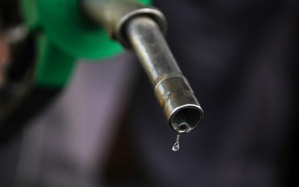 FMI: Reducerea taxelor la combustibili, soluția anti-criză? Lecția Ucrainei