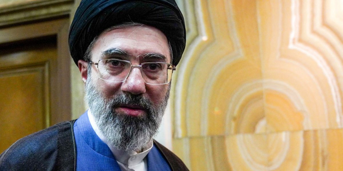 Mojtaba Khamenei, mesaj DUR după blocarea Strâmtorii Ormuz de către Iran