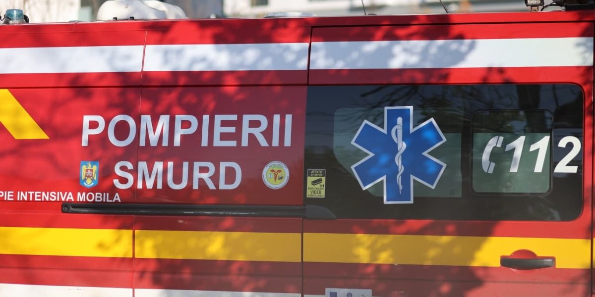 Incendiu devastator la un cămin din Târgu Secuiesc: Zeci de bătrâni, autoevacuați