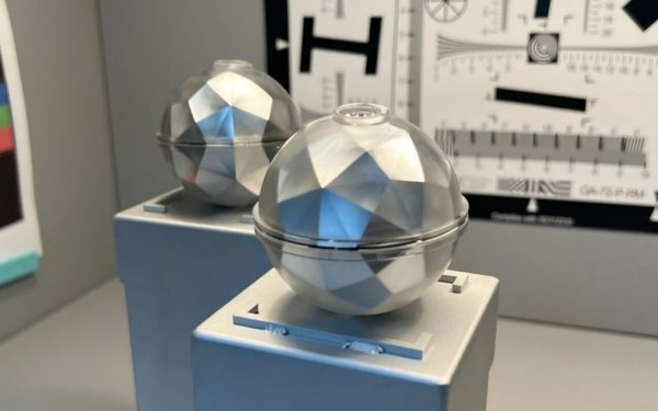 Japonia revoluționează energia: Sfere speciale „fură” lumina soarelui