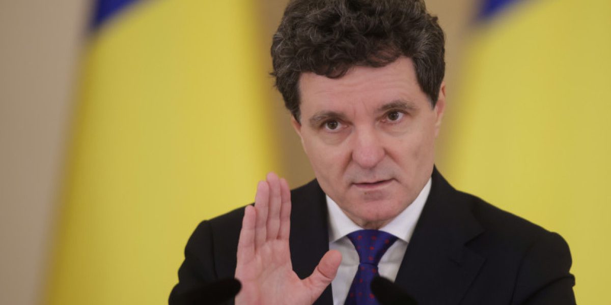 Nicușor Dan exclude un Guvern minoritar cu AUR: „Nu accept așa ceva”