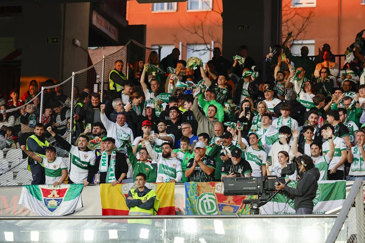 Repetiție pentru Alexandre Alemao în meciul Rayo Vallecano – Elche, în timp ce Elche mizează pe duo-ul Rafa Mir și Álvaro Rodríguez În cadrul partidei de duminică din La Liga, Rayo Vallecano a aliniat pentru al doilea meci consecutiv pe Alexandre Zurawski “Alemao” ca titular în atac, în timp ce echipa vizitatoare, Elche, a continuat să-și bazeze jocul pe duetul Rafa Mir și Álvaro Rodríguez