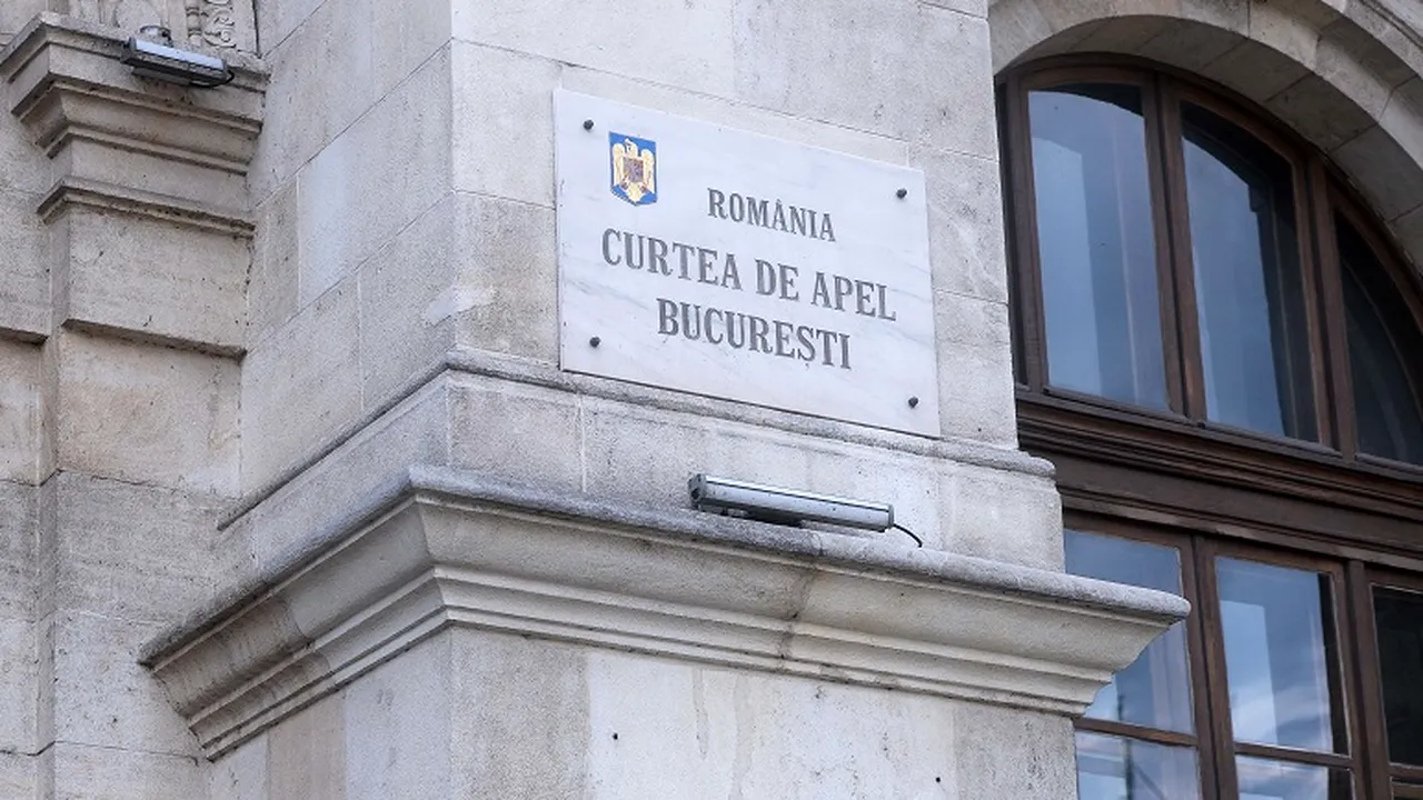 Curtea de Apel București a suspendat decizia CNA privind retragerea licenței Realitatea Plus Curtea de Apel București a decis, miercuri, suspendarea executării deciziei Consiliului Național al Audiovizualului (CNA) de a retrage licența postului Realitatea Plus