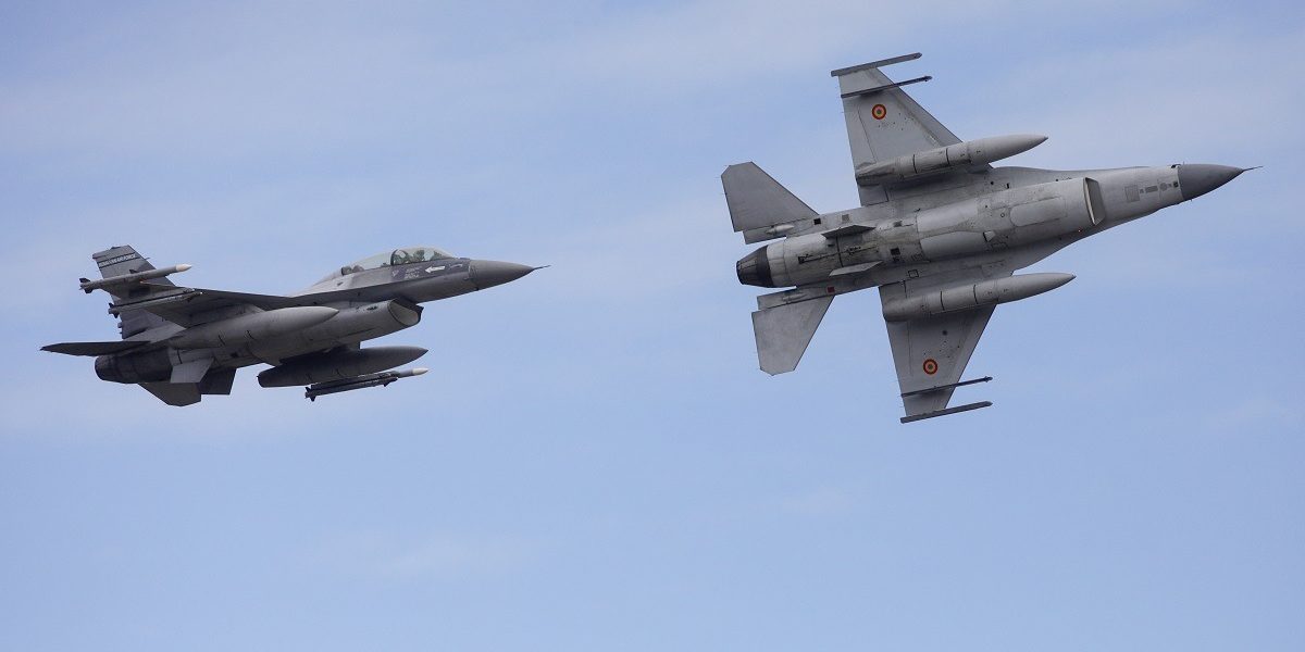 Avioane sud-coreene, ciocnire INCREDIBILĂ: piloții făceau poze în timpul zborului