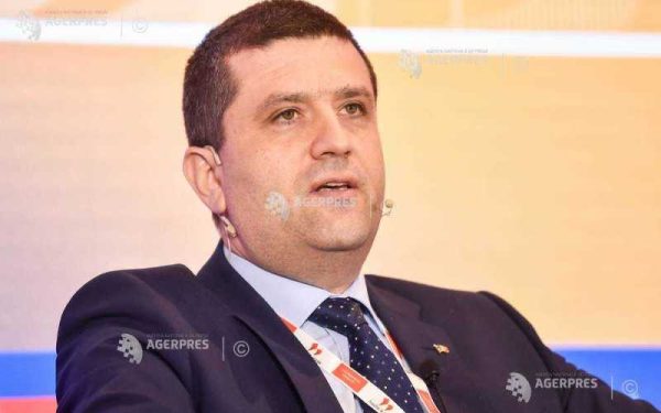 Miruță dă verdictul: Halele Armatei, ruină. Copaci în loc de armament
