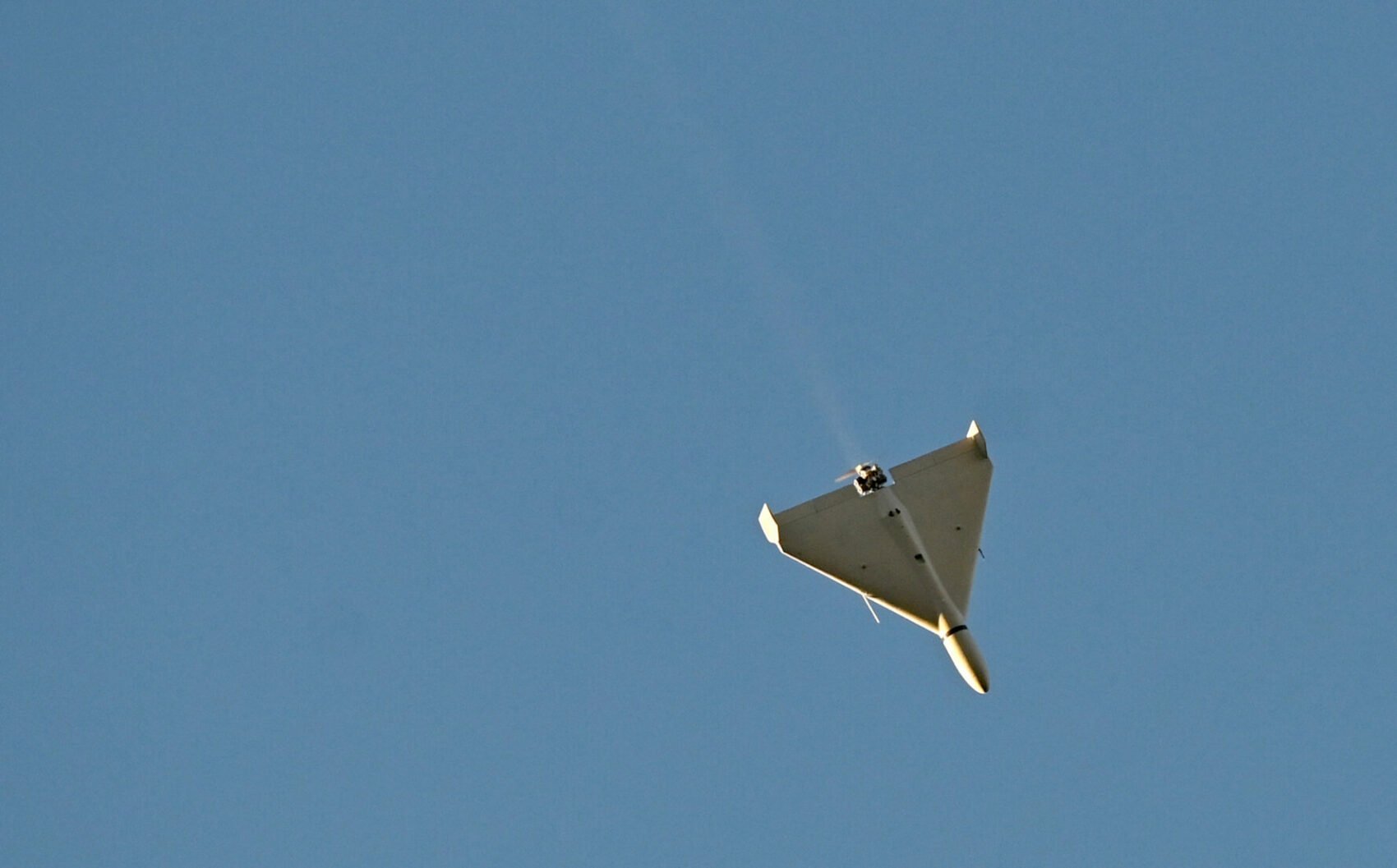 Duminică, în Kuweit, două centrale de producere a energiei și de desalinizare a apei au fost atacate de drone iraniene, provocând pagube semnificative și oprirea bruscă a celor două unități