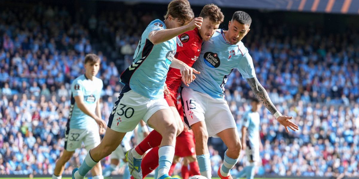 Radu, șansa carierei în Europa League! Patru meciuri spre semifinale