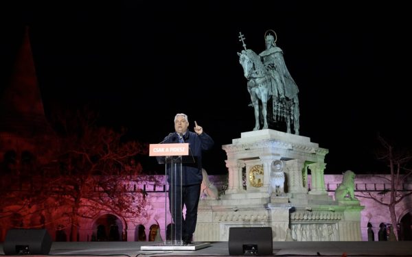 Întâlnire ”liniștită” vs. petrecere cu grătare: Un partid critică o adunare