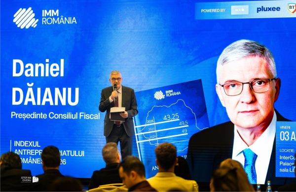 Într-un context economic și social tot mai fragil, cu un afect notabil al stabilității naționale cauzat de un șoc energetic de lungă durată, inflația în creștere și riscuri crescute pentru mediul de afaceri și populație, autoritățile române trebuie să mențină eforturile de consolidare fiscală și să continue combaterea evaziunii fiscale și corupției, în condițiile în care mediul antreprenorial trebuie sprijinit pentru a evita o recesiune