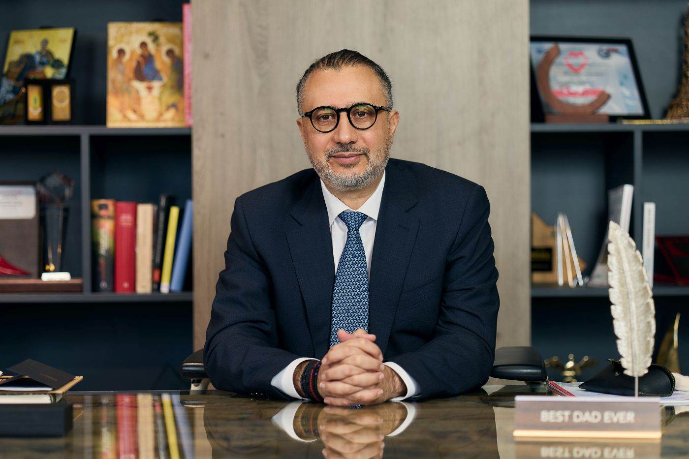 Prețul petrolului a scăzut abrupt, atingând cel mai scăzut nivel din ultimii șase ani, după ce Statele Unite ale Americii și Iranul au convenit asupra unui armistițiu de două săptămâni