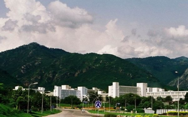 Negocieri SUA-Iran, start la Islamabad: Donald Trump și Teheranul, față în față