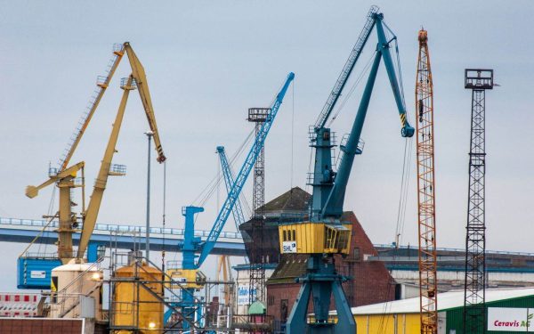 Exporturile Chinei, lovite de conflictul din Orientul Mijlociu