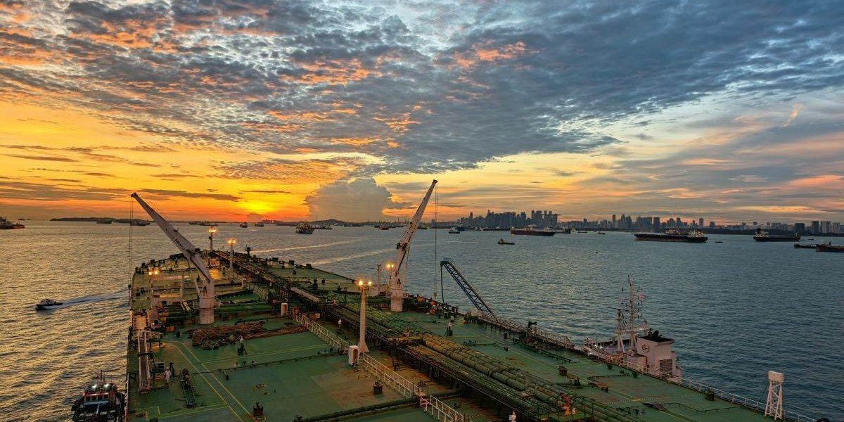 Trump: Iranul acceptă să NU mai blocheze Strâmtoarea Ormuz