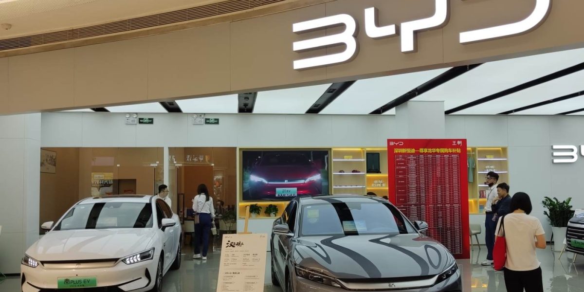 BYD, pe cale să devină primul constructor chinez membru ACEA