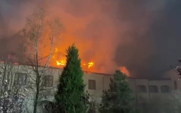 Incendiu major la Mănăstirea Bistrița: chilii în flăcări pe 800 mp