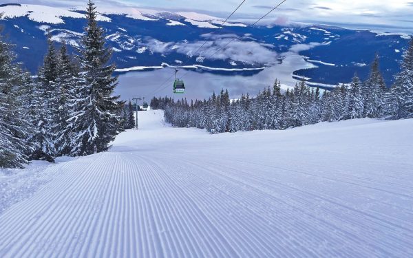 De Paște, Ski în Sinaia și Transalpina: Pârtiile, deschise!
